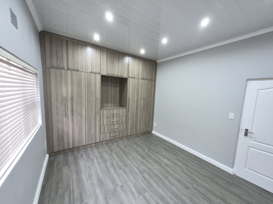 To Let 3 Bedroom Property for Rent in Crawford Western Cape